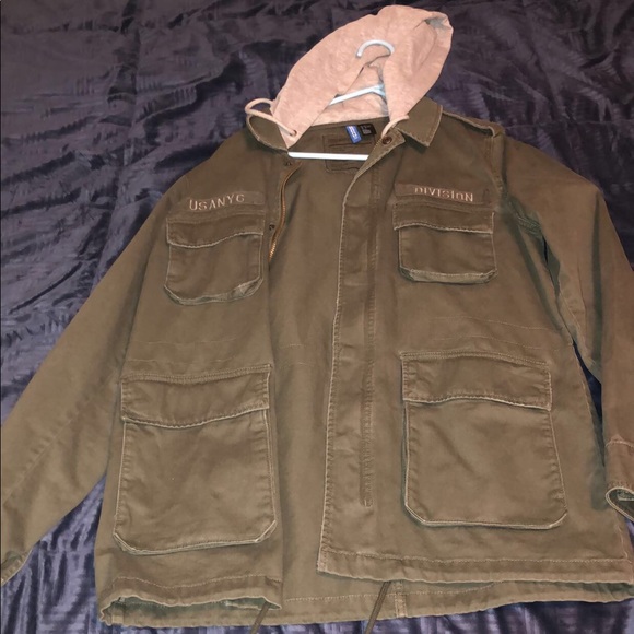 Mens Olive Green w/ grey hood jacket - Picture 1 of 1